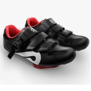 Size 7 women’s Peloton cycling shoe